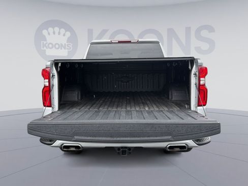 Used 2022 Chevrolet Silverado 1500 RST w/ LPO, Blackout Package AWD/4WD image 23