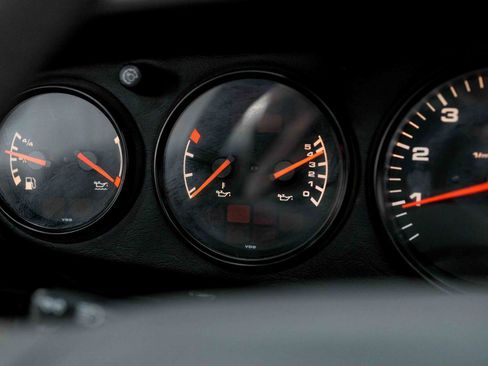 Used 1997 Porsche 911 Carrera image 54