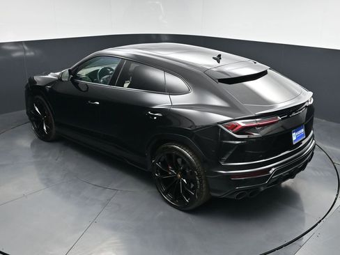 Used 2022 Lamborghini Urus AWD/4WD image 16