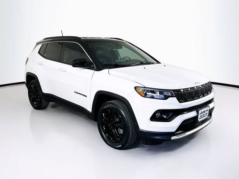 Used 2024 Jeep Compass Limited AWD/4WD image 23