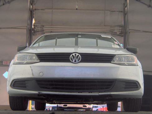 Used 2012 Volkswagen Jetta S image 7