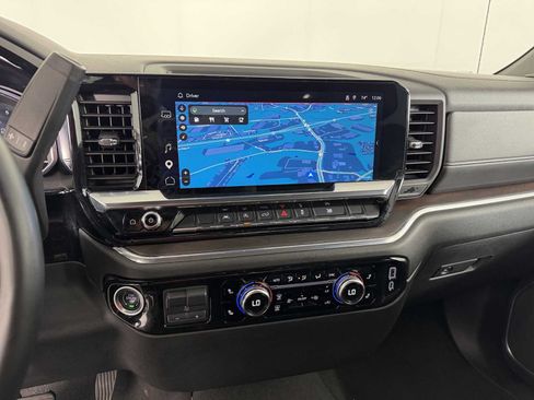 Used 2025 GMC Sierra 1500 SLT AWD/4WD image 26