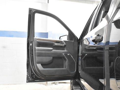 Used 2024 Chevrolet Silverado 1500 RST w/ Convenience Package II AWD/4WD image 12