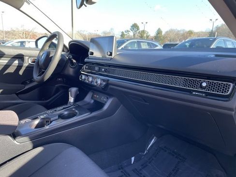 Used 2022 Honda Civic LX image 29