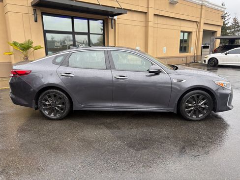 Used 2018 Kia Optima S w/ Panoramic Sunroof Package FWD image 8