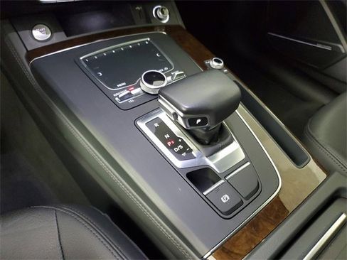 Used 2019 Audi Q5 Prestige image 30