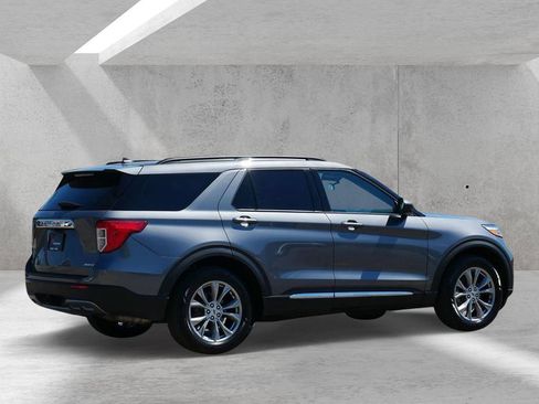Used 2023 Ford Explorer XLT w/ Equipment Group 202A AWD/4WD image 3