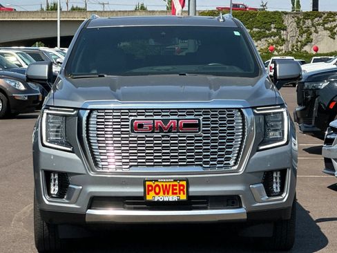Used 2024 GMC Yukon XL Denali AWD/4WD image 9