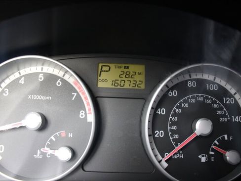 Used 2008 Hyundai Accent SE FWD image 7
