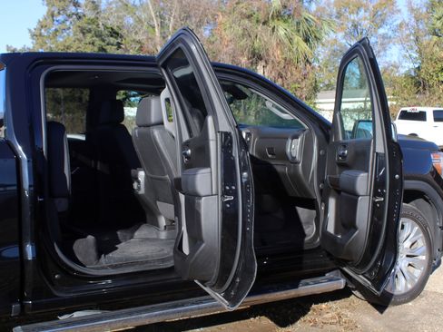 Used 2022 GMC Sierra 1500 Denali w/ Denali Reserve Package image 23