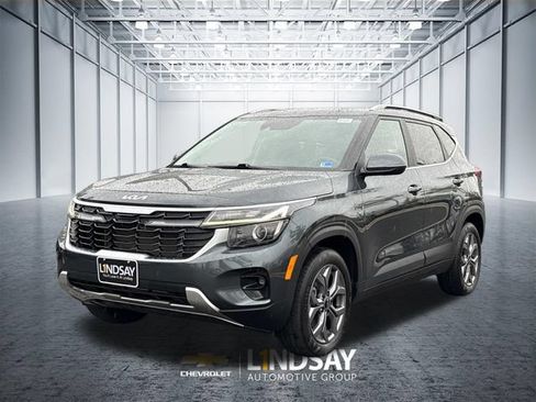 Used 2024 Kia Seltos S AWD/4WD image 5