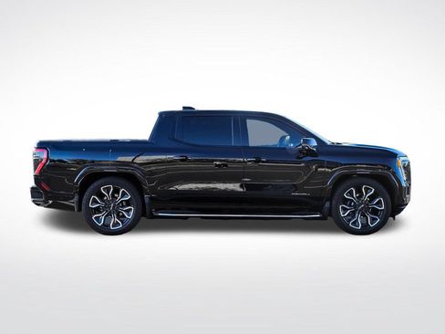Used 2025 GMC Sierra EV Denali AWD/4WD image 6