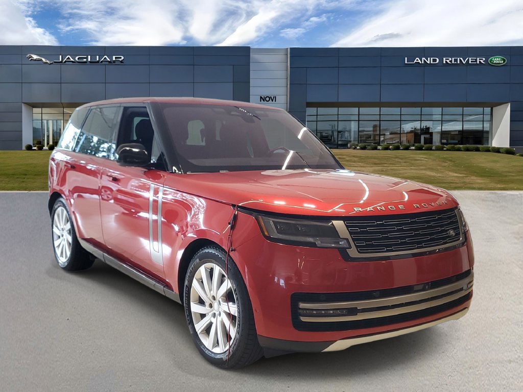 Used 2023 Land Rover Range Rover SE AWD/4WD image 2
