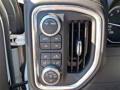 Used 2021 GMC Sierra 1500 AT4 image 22