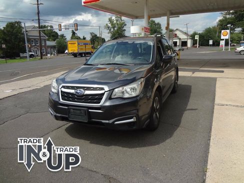 Used 2017 Subaru Forester 2.5i Premium w/ All-Weather Package AWD/4WD image 1