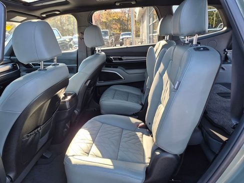 Used 2023 Kia Telluride EX X-Line image 11