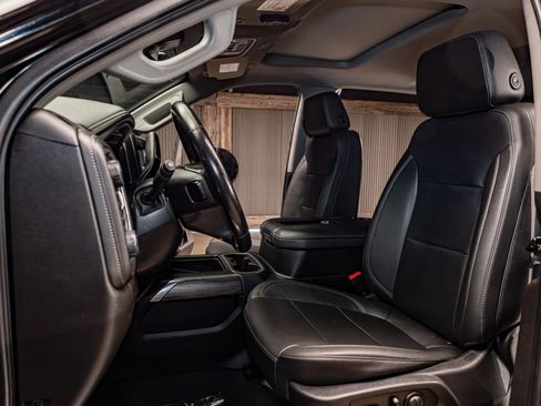 Used 2021 Chevrolet Silverado 2500 LTZ w/ LTZ Plus Package image 23