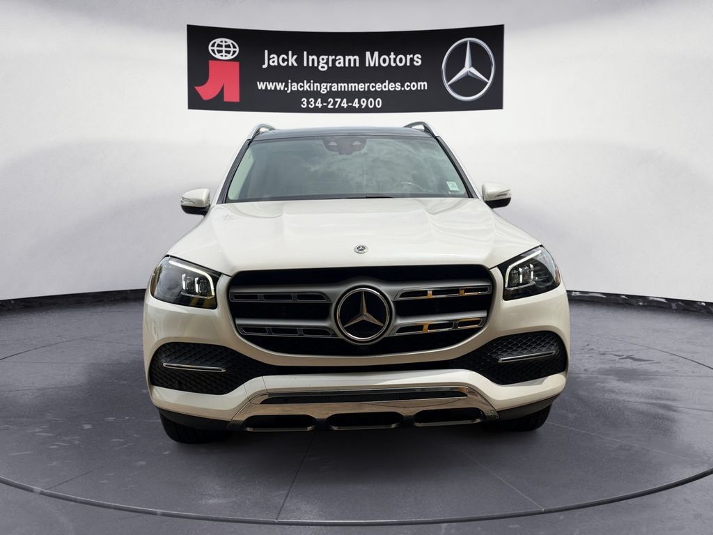 Used 2022 Mercedes-Benz GLS 450 4MATIC image 8
