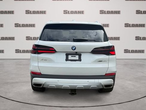 Used 2025 BMW X5 xDrive50e w/ Premium Package AWD/4WD image 4