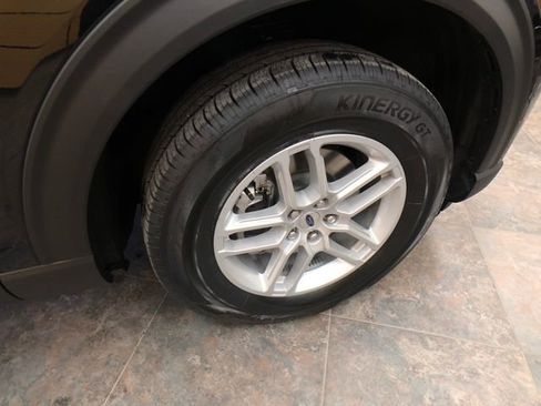 New 2026 Ford Explorer Active image 9