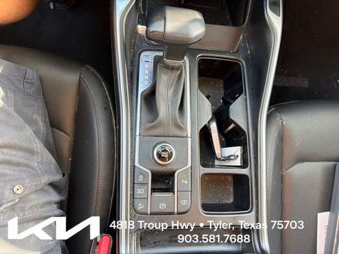 Used 2024 Kia Sorento S w/ Panoramic Sunroof Package FWD image 21