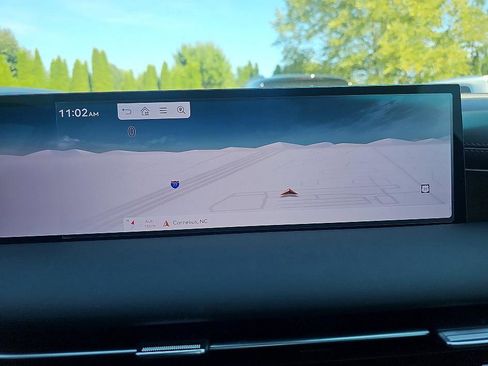 Used 2025 Genesis G80 2.5T Advanced image 27