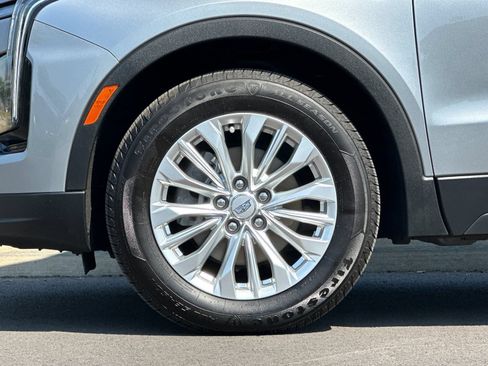 Used 2024 Cadillac XT4 Luxury FWD image 32