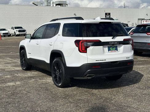 Certified 2023 GMC Acadia SLT w/ Elevation Edition image 3