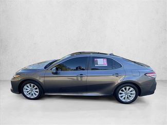 Used 2019 Toyota Camry LE video 2