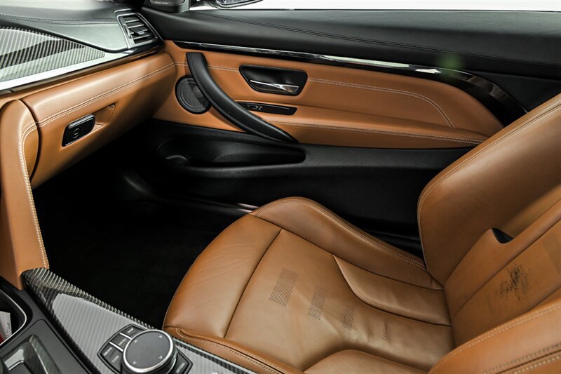 Used 2020 BMW M4 Coupe w/ Competition Package RWD image 30