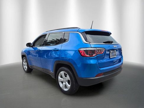 Used 2019 Jeep Compass Latitude w/ Popular Equipment Group FWD image 5