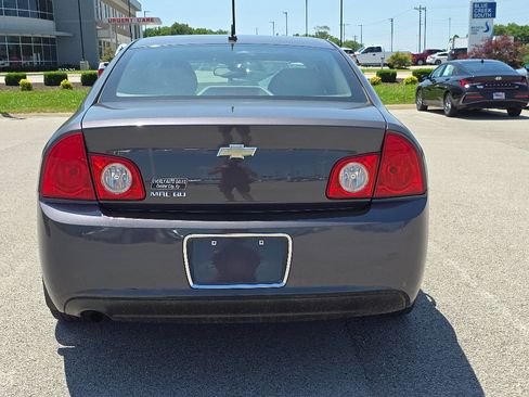 Used 2011 Chevrolet Malibu LS FWD image 4