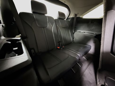 Used 2021 Kia Sorento S w/ Panoramic Sunroof Package image 41