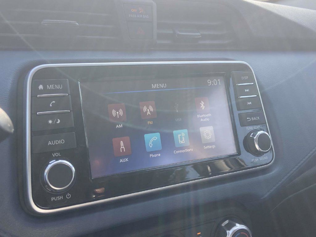 Used 2025 Nissan Versa SV FWD image 26