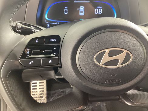 Certified 2025 Hyundai Elantra Sport image 24