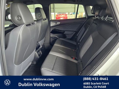 Certified 2023 Volkswagen ID.4 Pro S Plus image 10