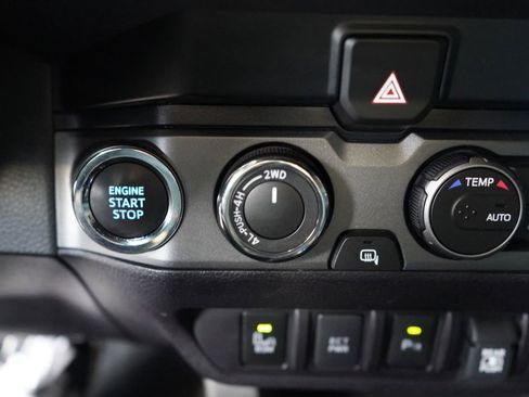 Used 2023 Toyota Tacoma 4x4 Double Cab image 20