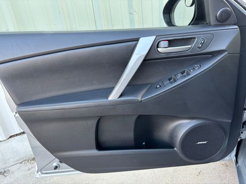 Used 2012 MAZDA MAZDA3 i Grand Touring w/ Tech Pkg image 12