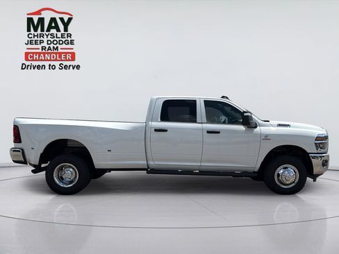 New 2026 RAM 3500 Tradesman AWD/4WD image 8