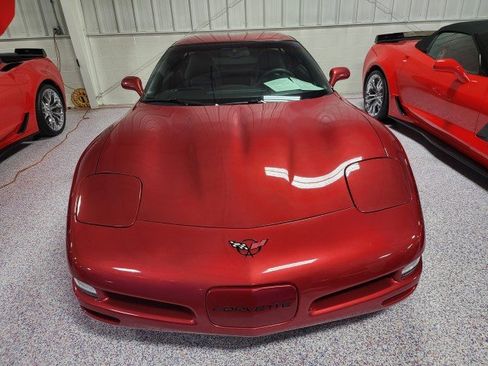 Used 2002 Chevrolet Corvette Coupe w/ Preferred Equipment Group2 image 4