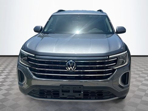 Used 2025 Volkswagen Atlas SE AWD/4WD image 2