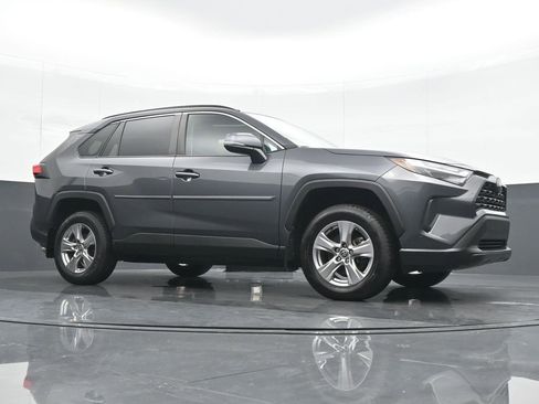 Used 2022 Toyota RAV4 XLE w/ Convenience Package image 23