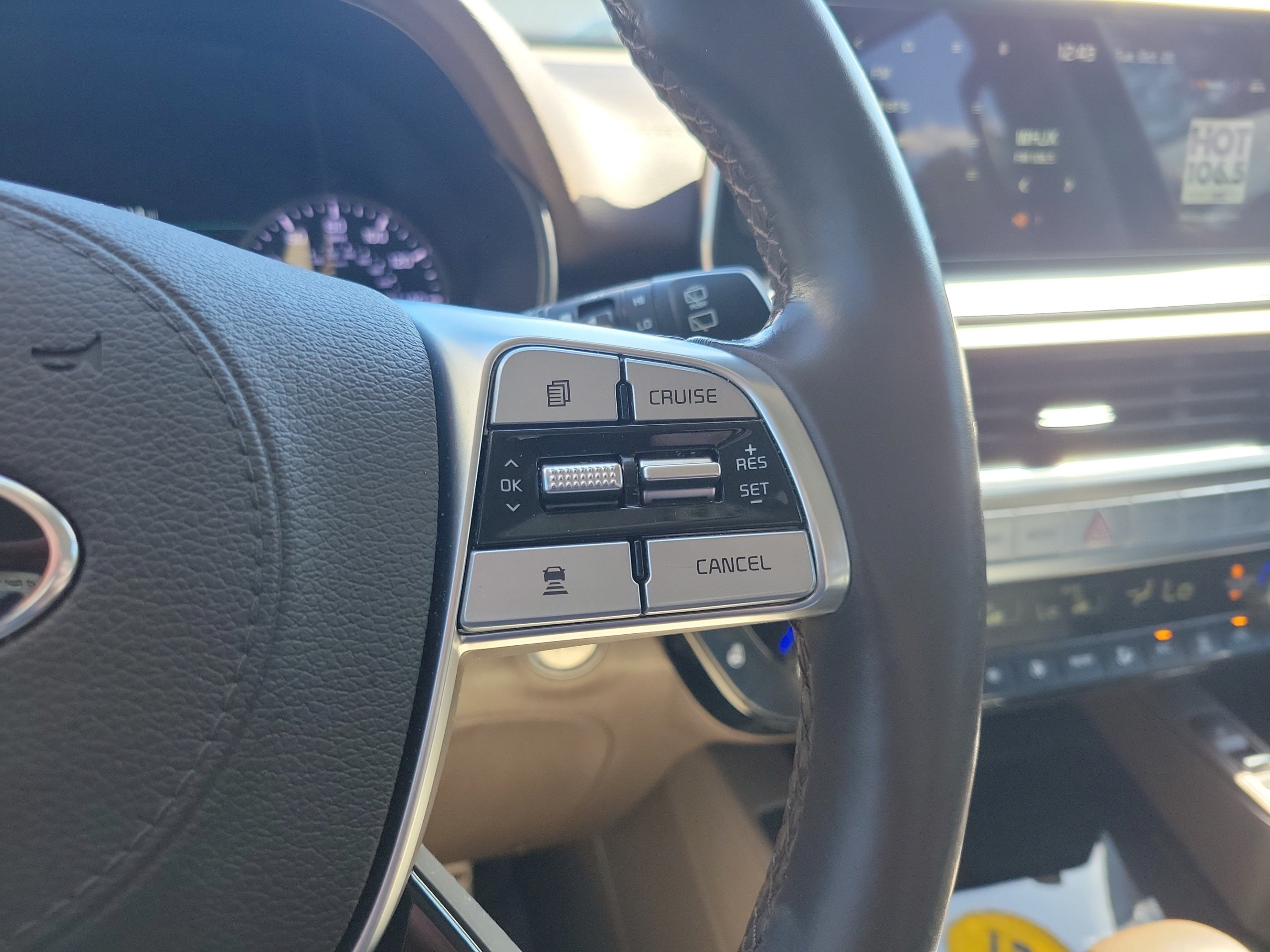 Used 2021 Kia Telluride SX w/ Nightfall Edition Package AWD/4WD image 22