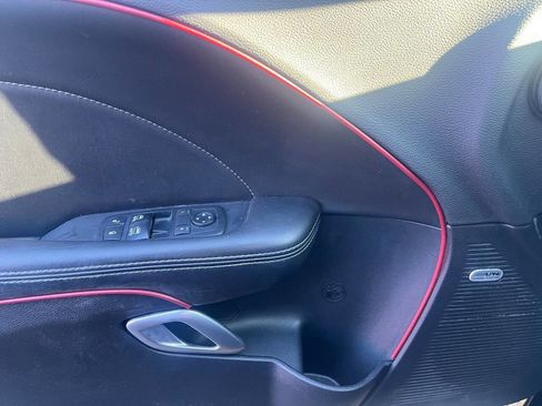 Used 2018 Dodge Challenger R/T Scat Pack w/ Leather Interior Group image 15