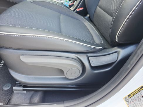 Certified 2026 Hyundai Venue SEL FWD image 16