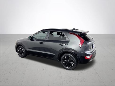 Certified 2023 Kia Niro Wind FWD image 9