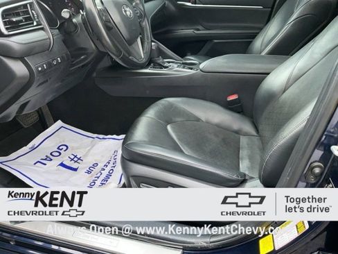Used 2021 Toyota Camry XSE w/ Carpet Mat Package (TMS) image 22
