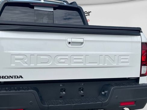 New 2026 Honda Ridgeline Black Edition image 22