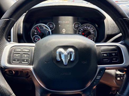 Used 2022 RAM 2500 Big Horn AWD/4WD image 19
