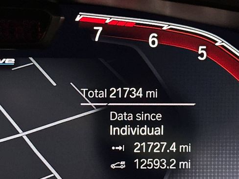 Used 2023 BMW 530e w/ Premium Package image 25